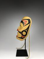 Антропоморфная полихромная маска шамана (современная работа) в стиле индейцев тлинкитов северо-западного побережья Америки_2