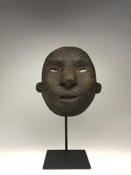 Репродукция маски маори Оклендского военно-исторического музея (Auckland War Memorial Museum)