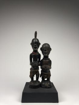 Статуэтки-фетиши (мужская и женская) народа Сонге, Д.Р. Конго, Центральная Африка
