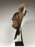 Фамильная гербовая маска (современная работа) касатка на солнце в стиле индейцев квакиутль северо-западного побережья Америки_2
