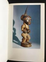 Книга «The art of Central Africa/Tribal masks and sculptures»_5