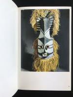 Книга «The art of Central Africa/Tribal masks and sculptures»_6