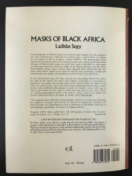 Книга «Masks Of Black Africa»