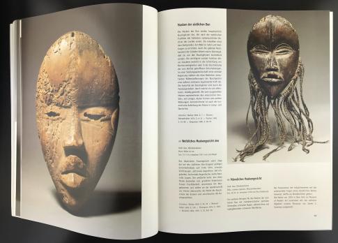 Каталог выставки «Kunst aus Afrika/Museum für Völkerkunde München»