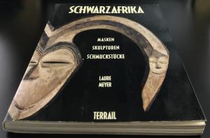 Книга «Schwarzafrika/Masken. Skulpturen. Schmuckstücke»_25