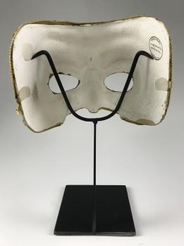 Венецианская театральная маска Скарамучча