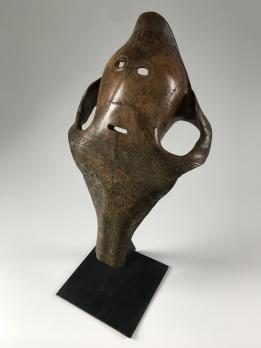 Череп-маска народа Атони
